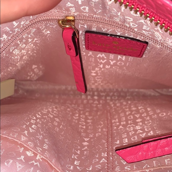 kate spade crossbody - LIKE NEW - Picture 3 of 9